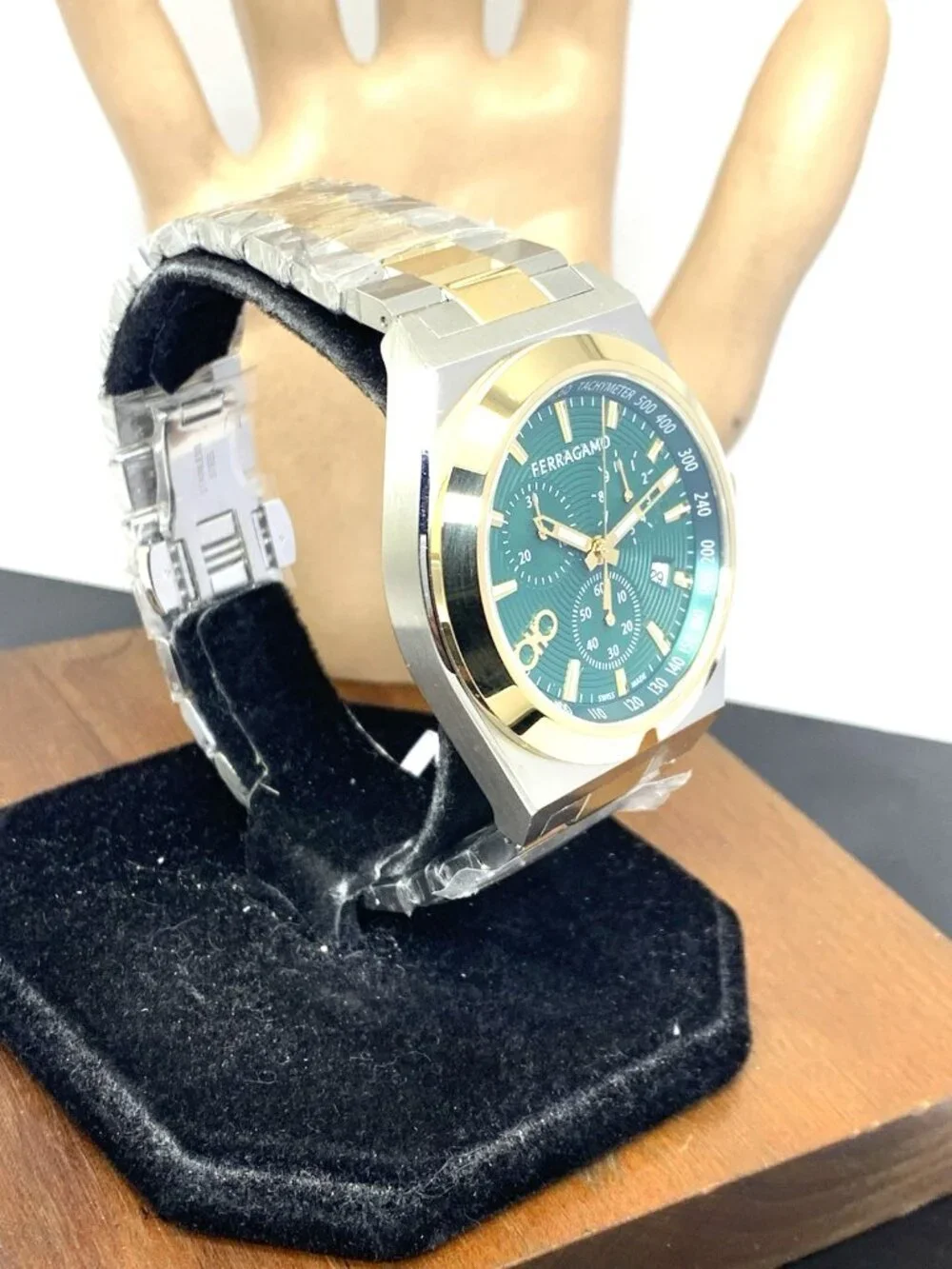 Salvatore Ferragamo F-80 Men's Watch Swiss Quartz Chronograph Green Dial Steel